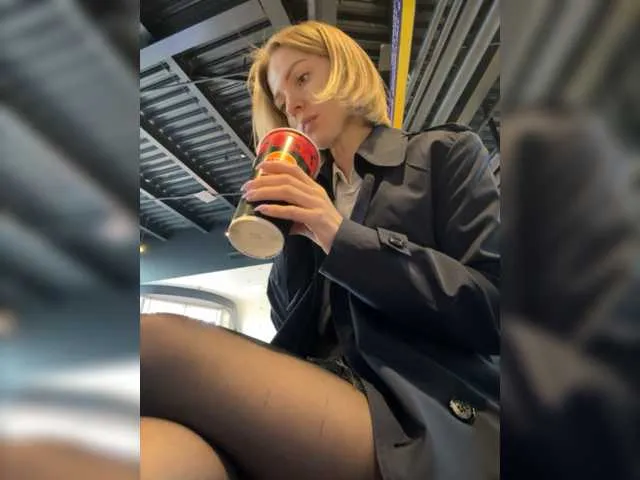 Live sex webcam photo for Witchpeach #277704550