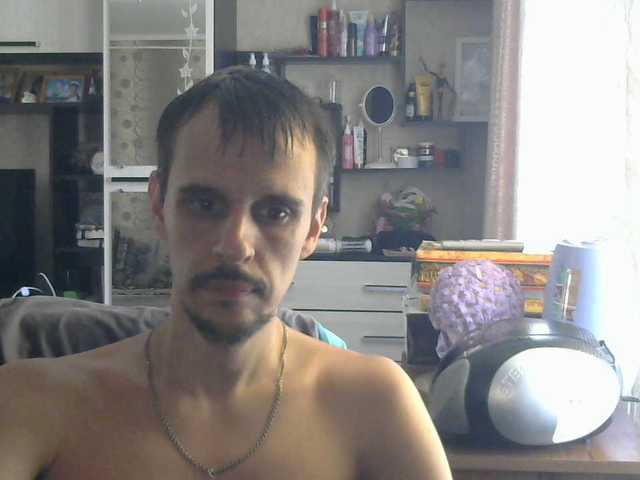 Live sex webcam photo for Wladimir11132 #291277207