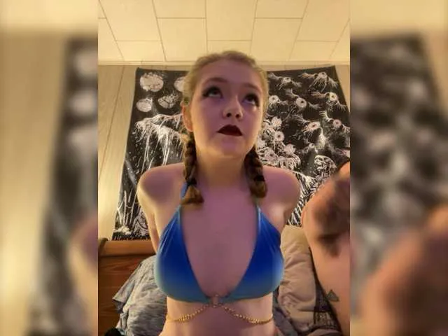 Live sex webcam photo for Wolffam93 #277822266