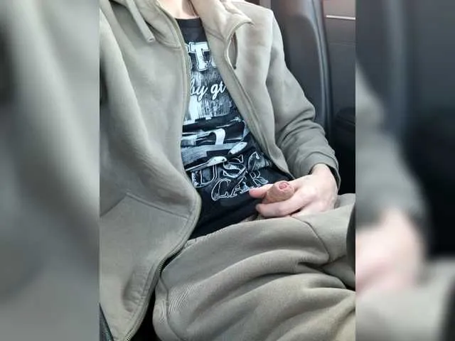 Live sex webcam photo for Wolodimir94 #277554142