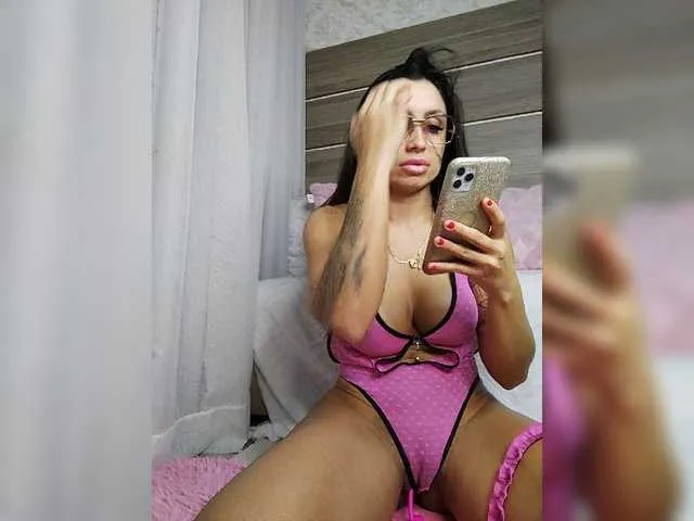 Live sex webcam photo for WonderDuda #274404070