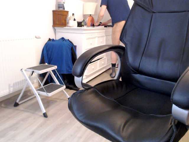 Live sex webcam photo for WoodyLongbone #290474169