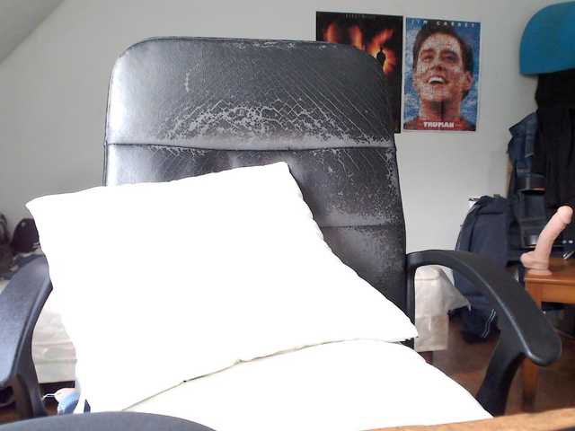 Live sex webcam photo for WoodyLongbone #291314444