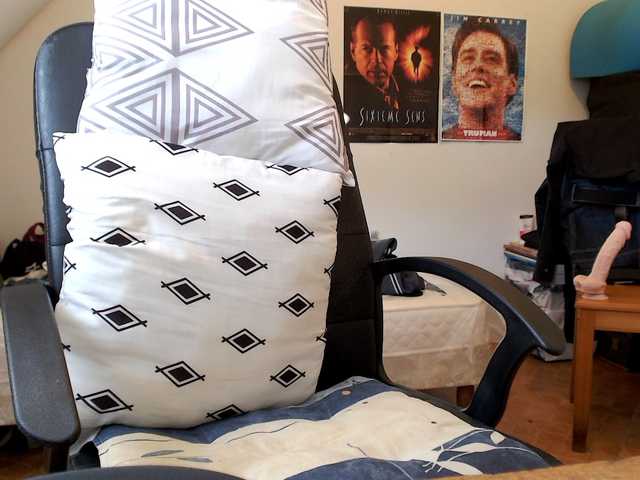 Live sex webcam photo for WoodyLongbone #291320285