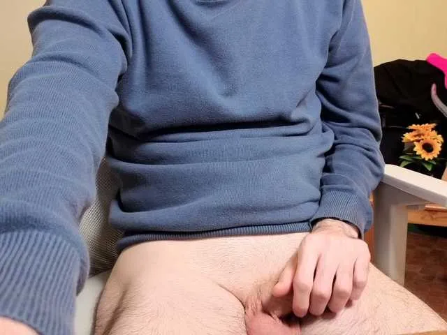 Live sex webcam photo for WoodyLongbone #292129620