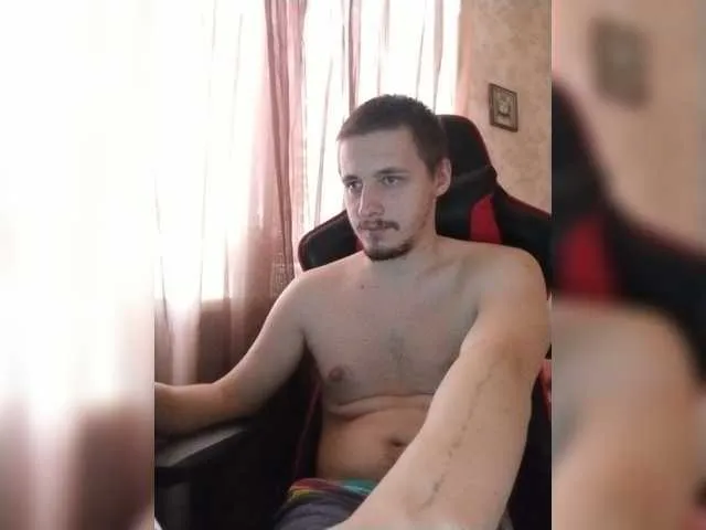 Live sex webcam photo for Wowteror #273303971