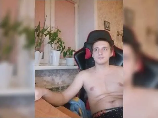 Live sex webcam photo for Wowteror #273475157