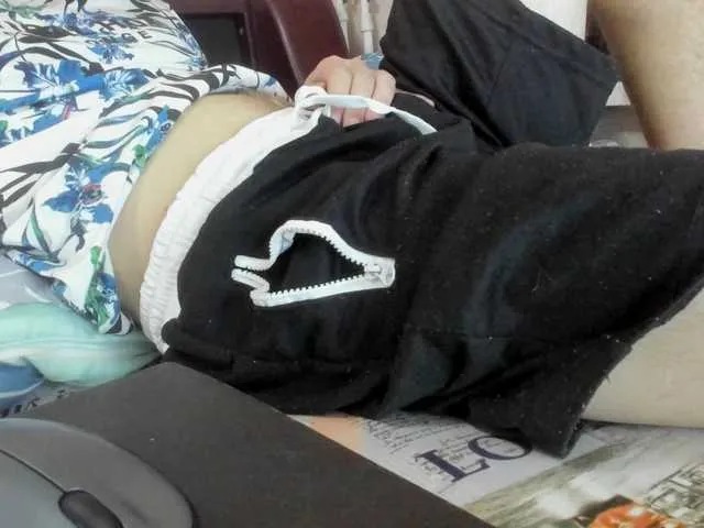 Live sex webcam photo for Wowteror #276065095