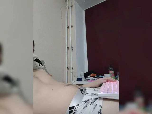 Live sex webcam photo for Wowteror #290897513