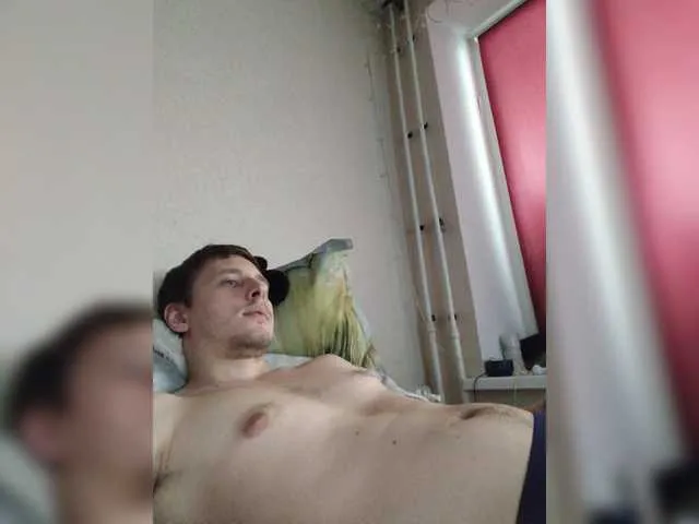 Live sex webcam photo for Wowteror #290933757