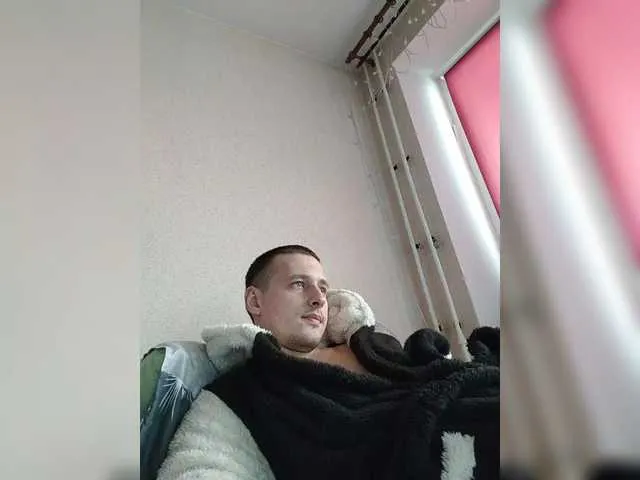 Live sex webcam photo for Wowteror #291095812