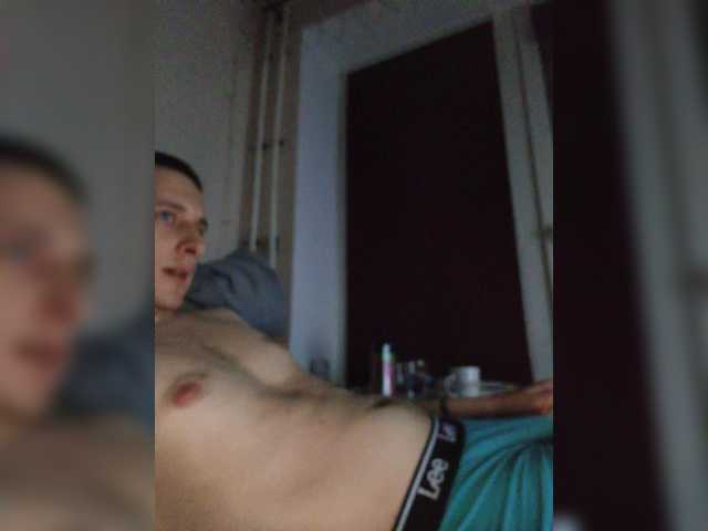 Live sex webcam photo for Wowteror #291178817