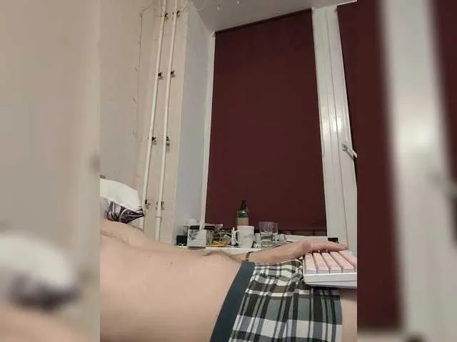 Live sex webcam photo for Wowteror #292012849