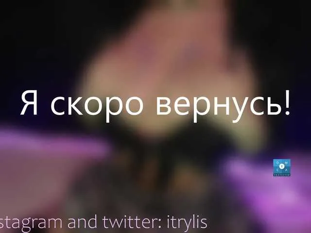 Live sex webcam photo for WriteFox #272875809