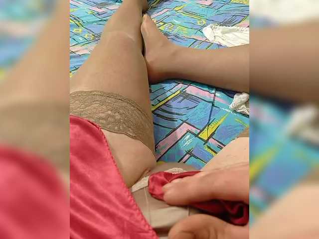 Live sex webcam photo for Wura-1 #291266902