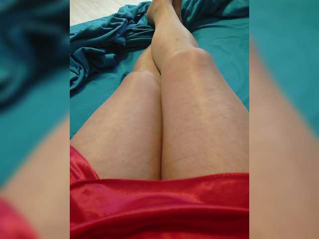 Live sex webcam photo for Wura-1 #292079799