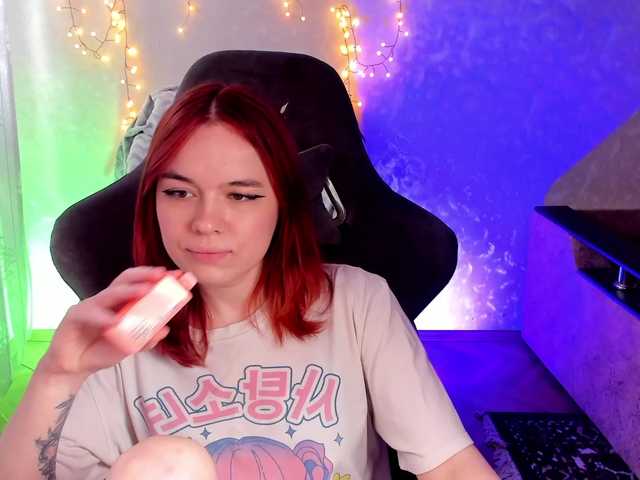 Live sex webcam photo for X-Lling #277933095