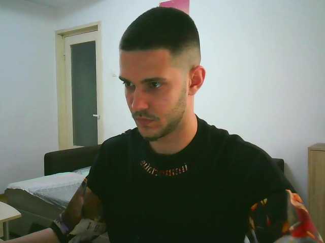 Live sex webcam photo for XBurningChad #277764080