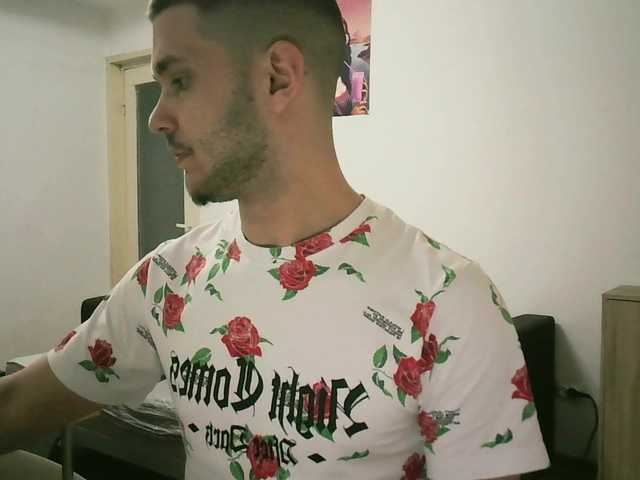 Live sex webcam photo for XBurningChad #277769679