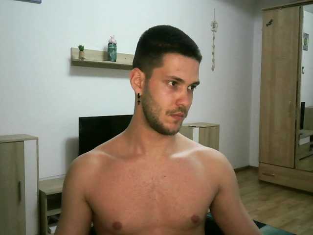 Live sex webcam photo for XBurningChad #278171246