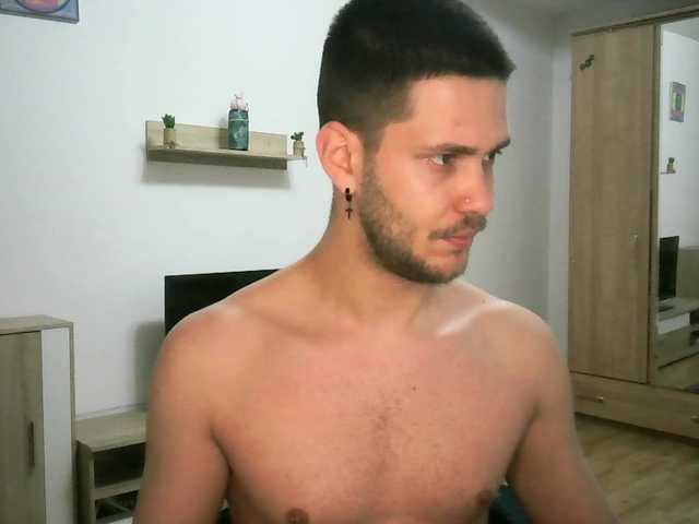 Live sex webcam photo for XBurningChad #278178236