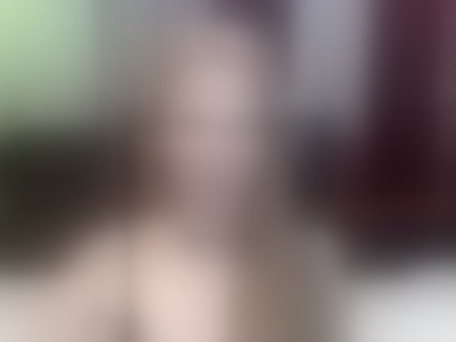 Live sex webcam photo for XCUMPOPPERX #294152959