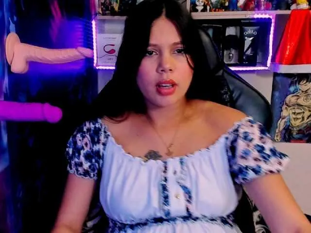 Live sex webcam photo for XCrislerSweet #272042163