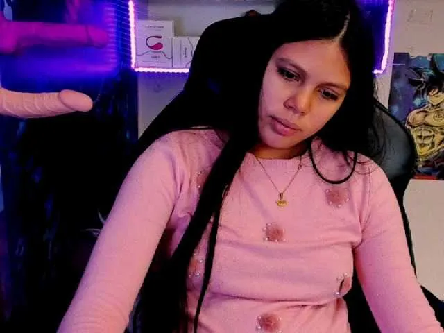 Live sex webcam photo for XCrislerSweet #272096165