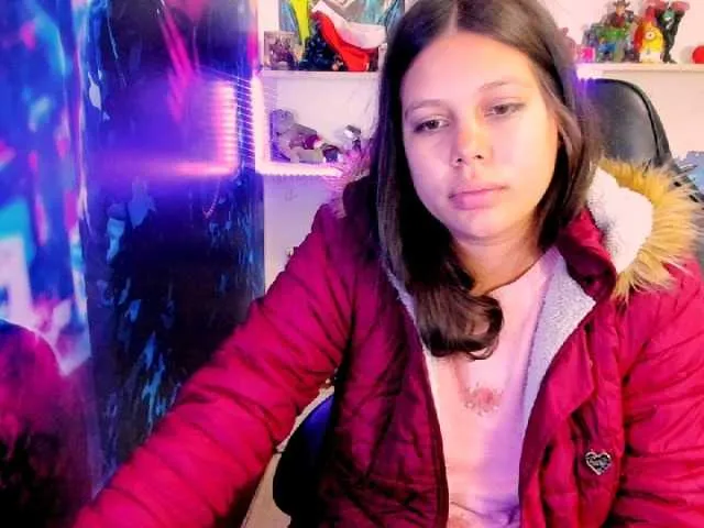 Live sex webcam photo for XCrislerSweet #272133050