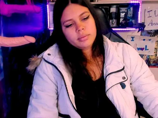 Live sex webcam photo for XCrislerSweet #272266713