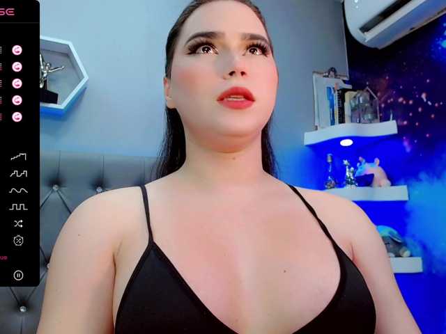Live sex webcam photo for XDannaxxx #278202370