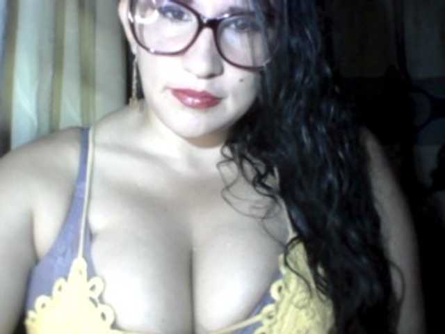 Live sex webcam photo for XIMENA1986 #272819720