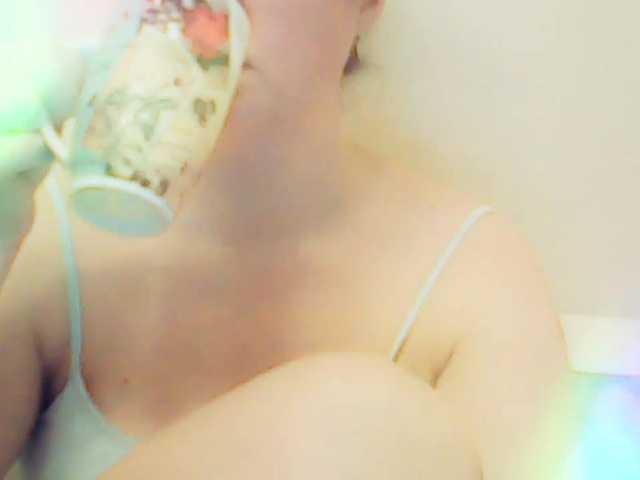 Live sex webcam photo for XMomentX1 #271838011