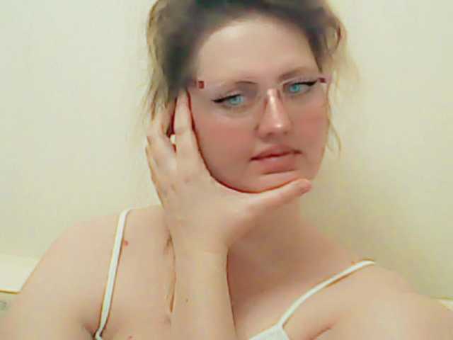 Live sex webcam photo for XMomentX1 #271982498