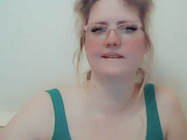 Live sex webcam photo for XMomentX1 #271993000