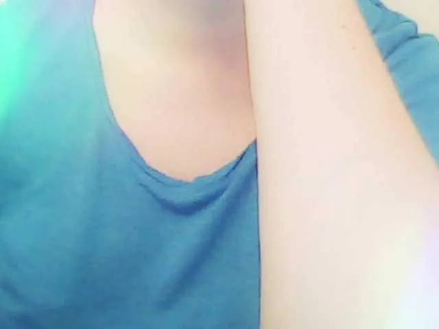 Live sex webcam photo for XMomentX1 #288229429