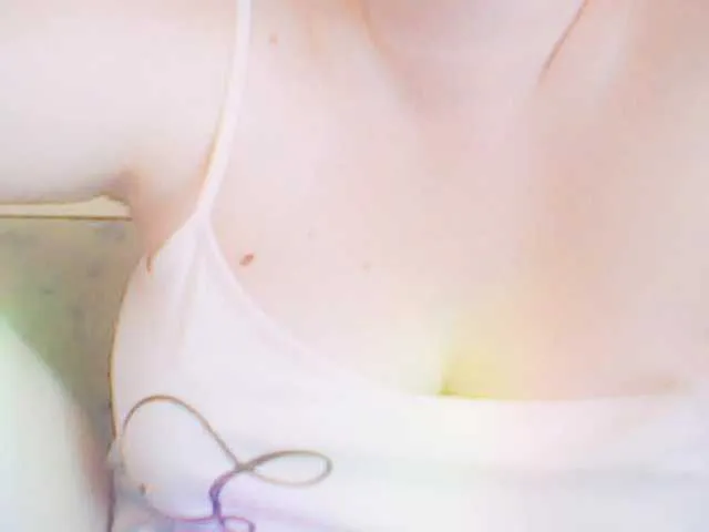 Live sex webcam photo for XMomentX1 #290882960