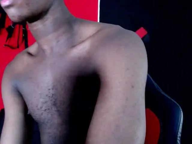 Live sex webcam photo for XShippy #274005554