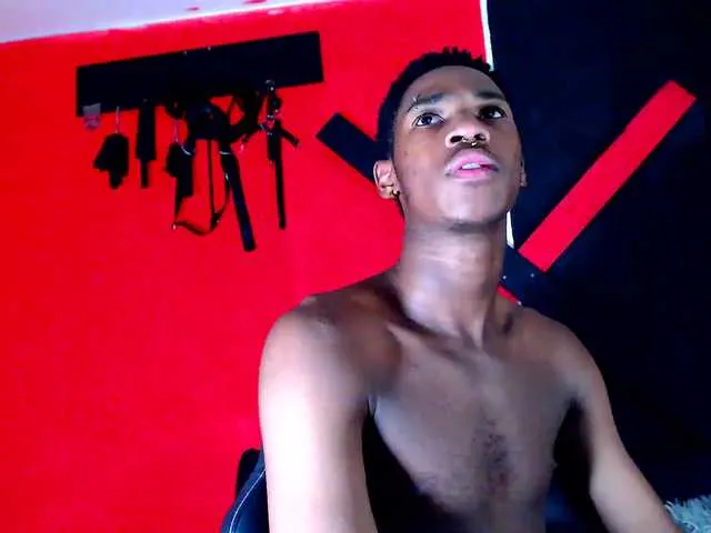 Live sex webcam photo for XShippy #274097517