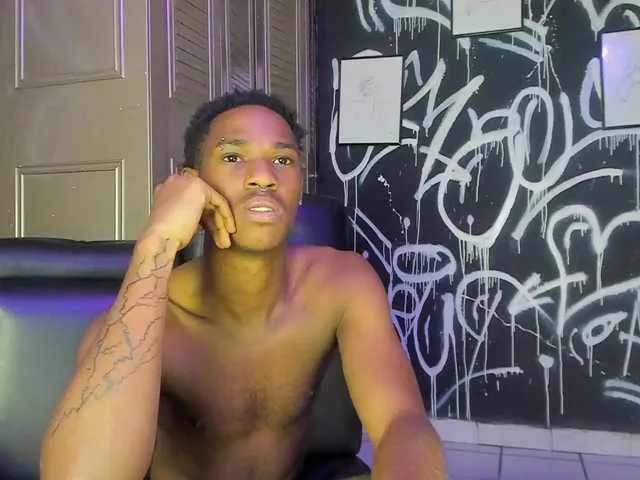 Live sex webcam photo for XShippy #276420748