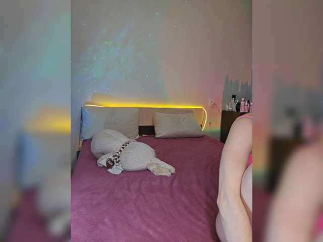 Live sex webcam photo for XStrawberryX #277146473