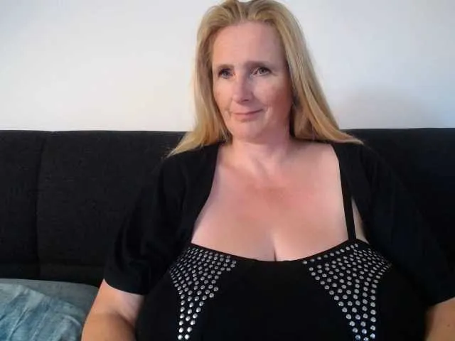 Live sex webcam photo for XXNikkie #291682408