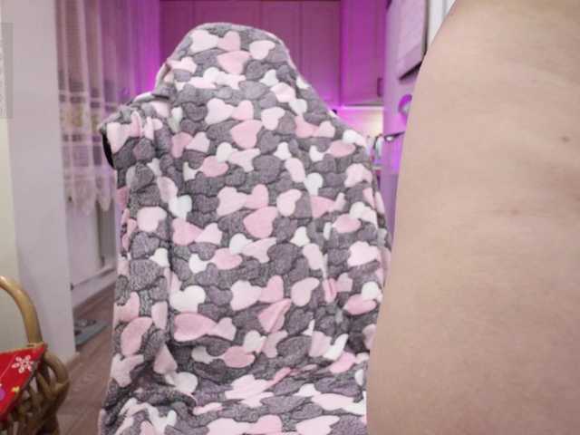 Live sex webcam photo for XXSofa #277828237