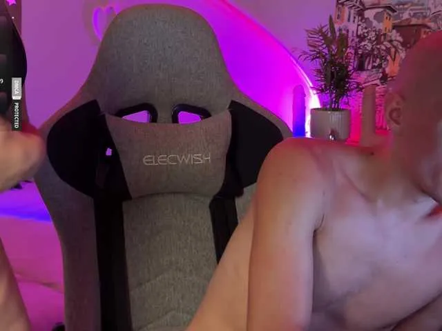 Live sex webcam photo for XXXDreamTeam #291523374