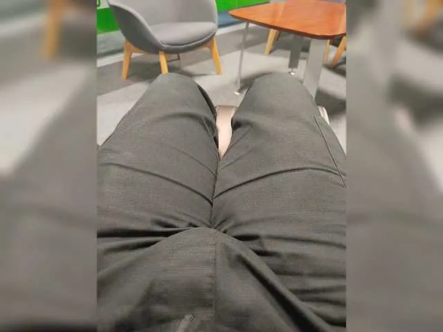 Live sex webcam photo for XXXsladkiyXXX #292104969