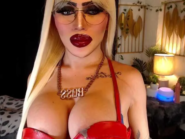 Live sex webcam photo for XXYourMajestyVictoriaXX #291075137