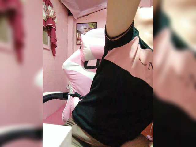 Live sex webcam photo for XXhornywetprincess99XX #292135456