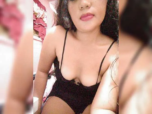 Live sex webcam photo for XXhornywetprincess99XX #293499728