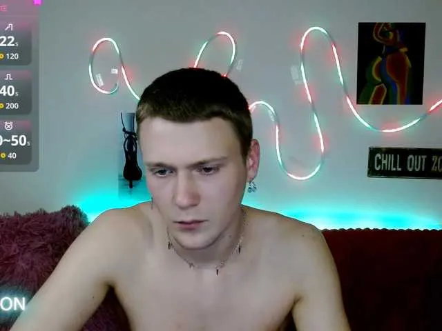 Live sex webcam photo for XavierNight81 #292307874