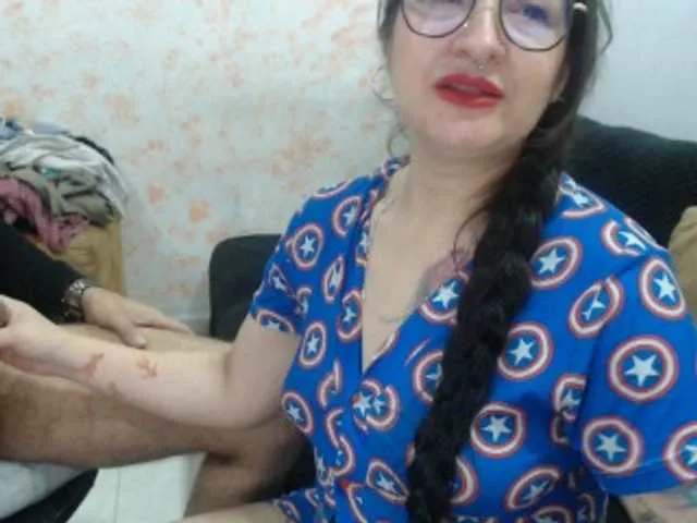 Live sex webcam photo for Xcouple-77 #275689569